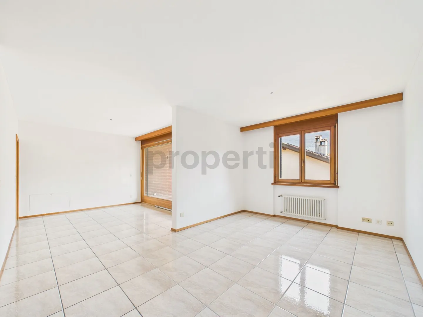 Appartement spacieux dans un cadre verdoyant - Photo 2 sur 13