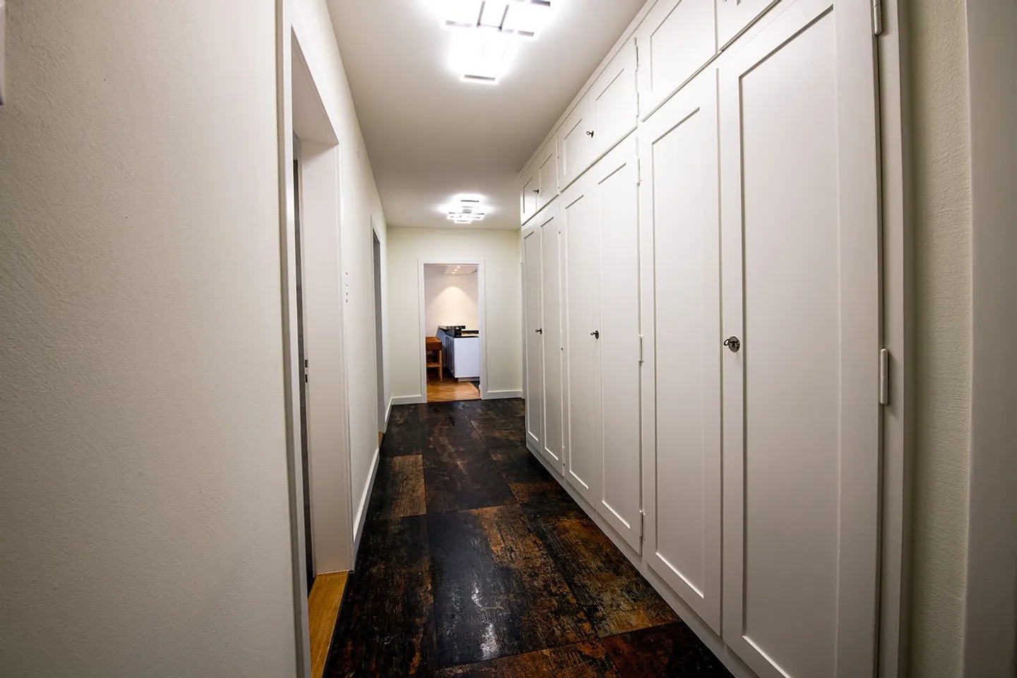 Stylish 4.5-room apartment with high-quality interior design - Photo 6 of 13