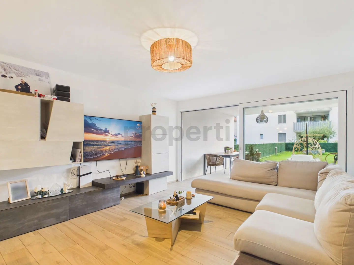 Jardin Privé de 122 m², Grande Terrasse Couverte & Exposition Sud ! - Photo 1 sur 13