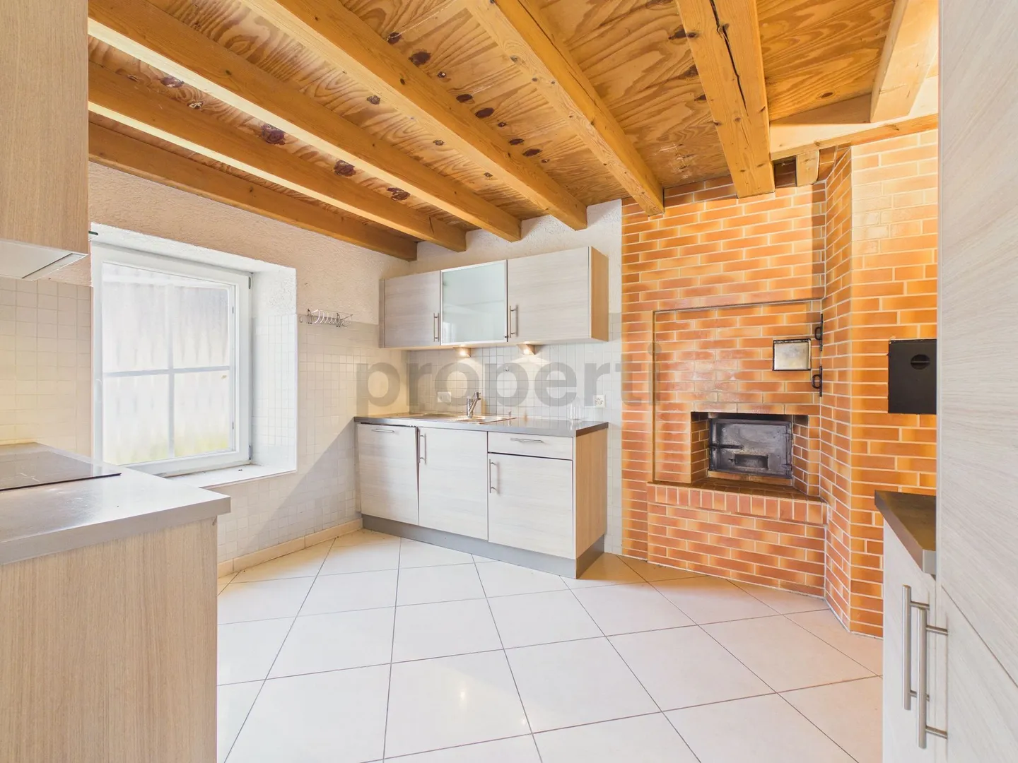 Casa colonica di 4 stanze vicino a scuole e mezzi pubblici, Wegenstetten - Foto 4 di 9