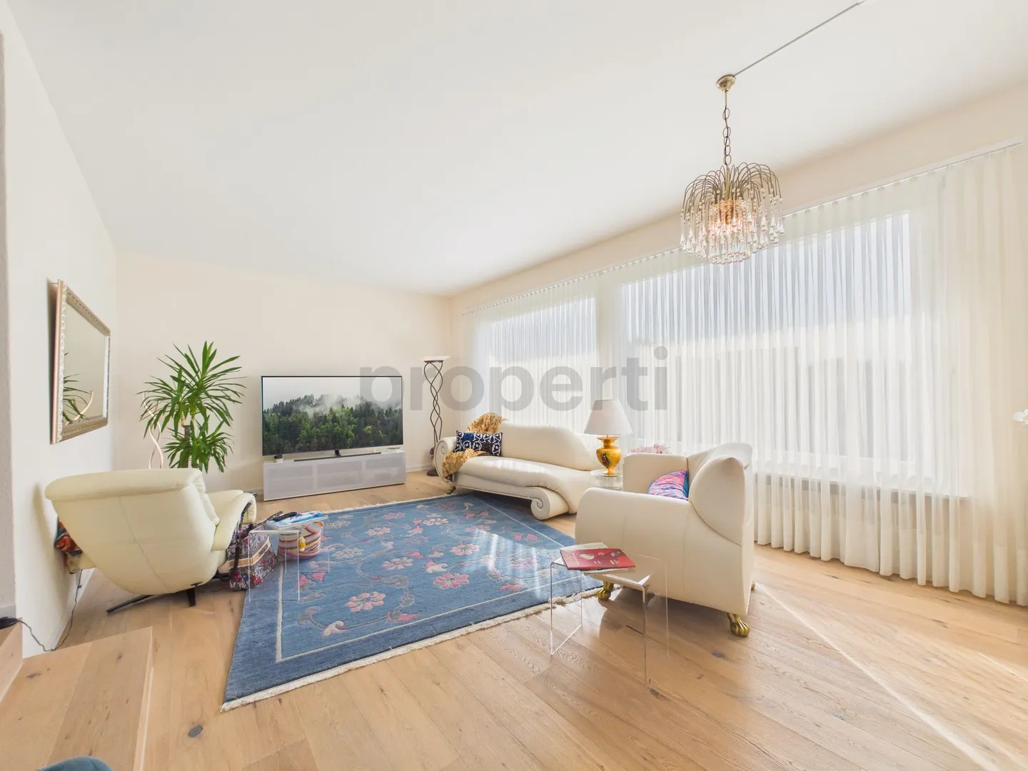 Elegant 5.5-room single-family house with balcony, Bolligen - Photo 2 of 13