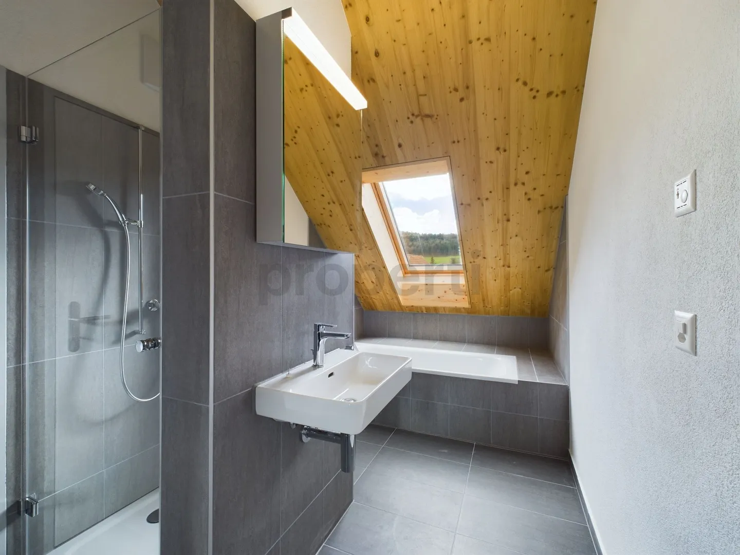 Exklusive 6.5-Zimmer-Dachwohnung mit Dachterrasse in Neftenbach - Foto 8 di 11