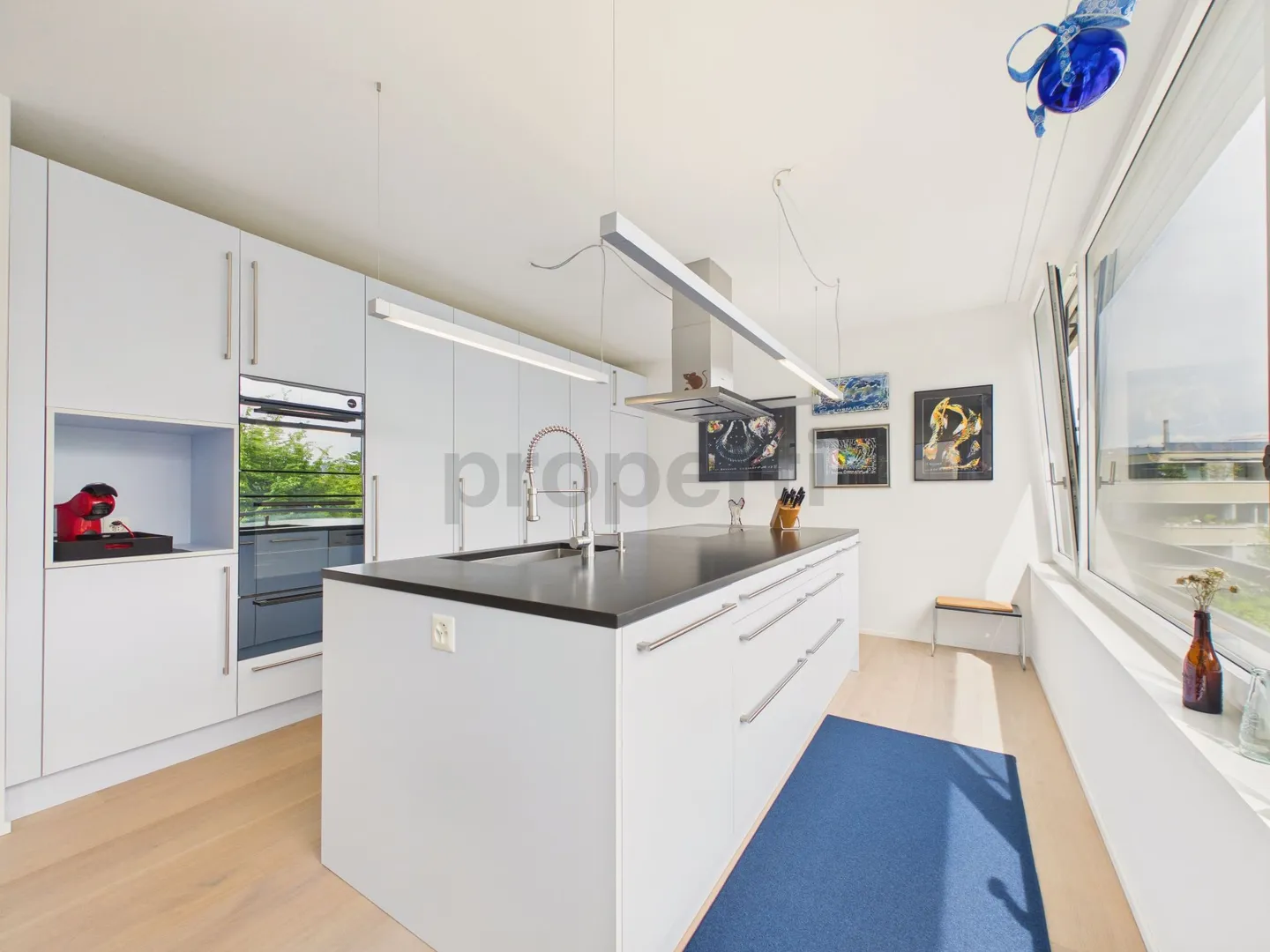 Modern 4.5-room apartment with lift and parking space, Binningen - Photo 2 of 13