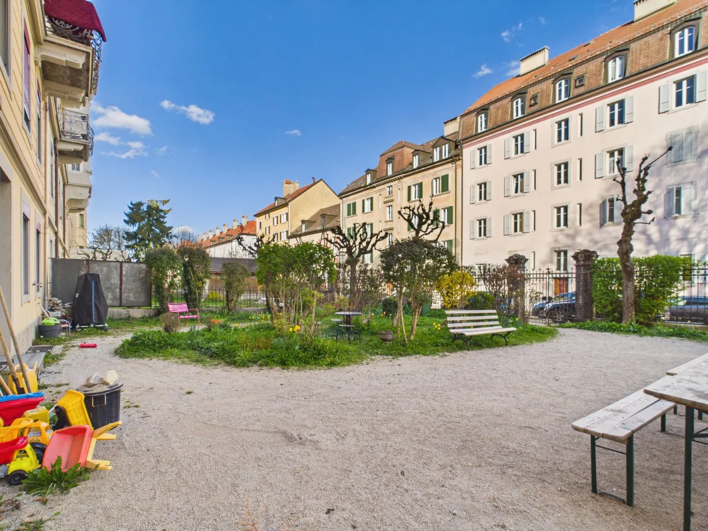 Modern 4.5 rooms - elegantly furnished apartment, La Chaux-de-Fonds - Photo 1 of 11