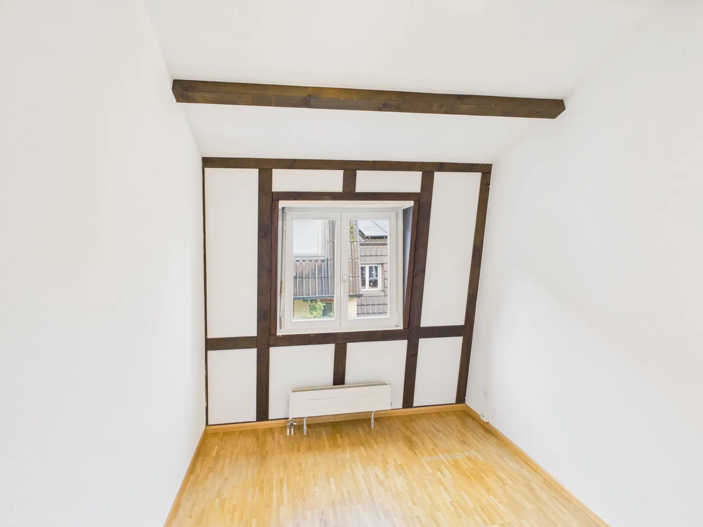 Charming and spacious corner townhouse in a sought-after location in Allschwil - Photo 7 of 12