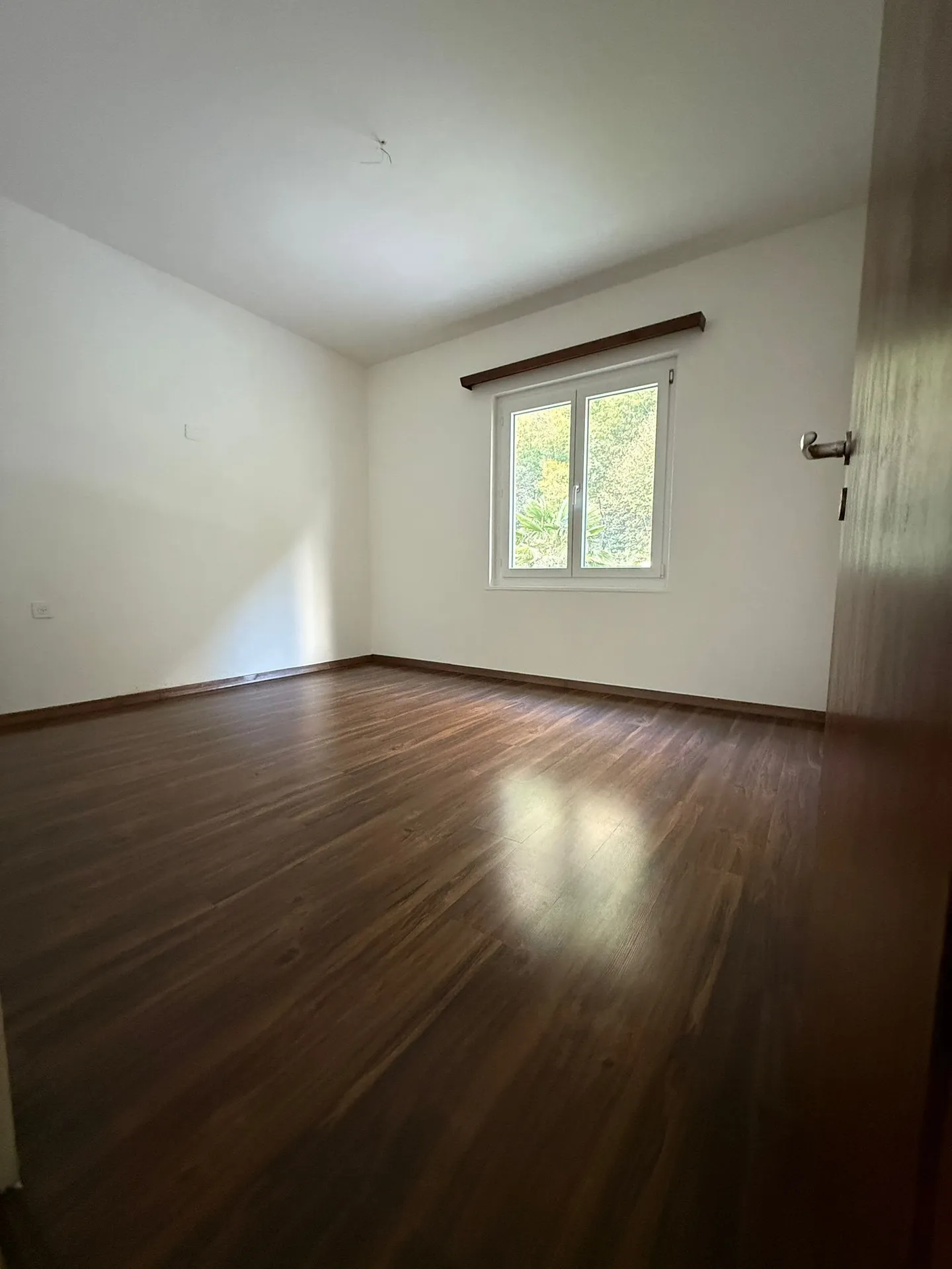 Elegante casa indipendente 4.5 locali con vista sulle montagne a Pollegio - Foto 7 di 13