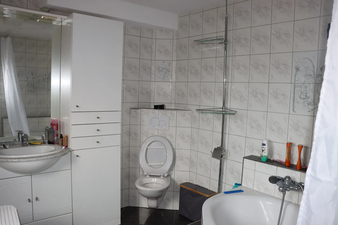 Bright 4.5-room apartment with balcony in Derendingen - Photo 7 of 10