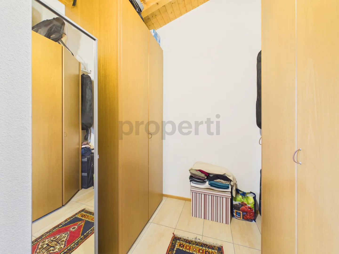 Geräumiges 5.5-Zimmer-Einfamilienhaus mit Garten, Gravesano - Foto 9 von 13