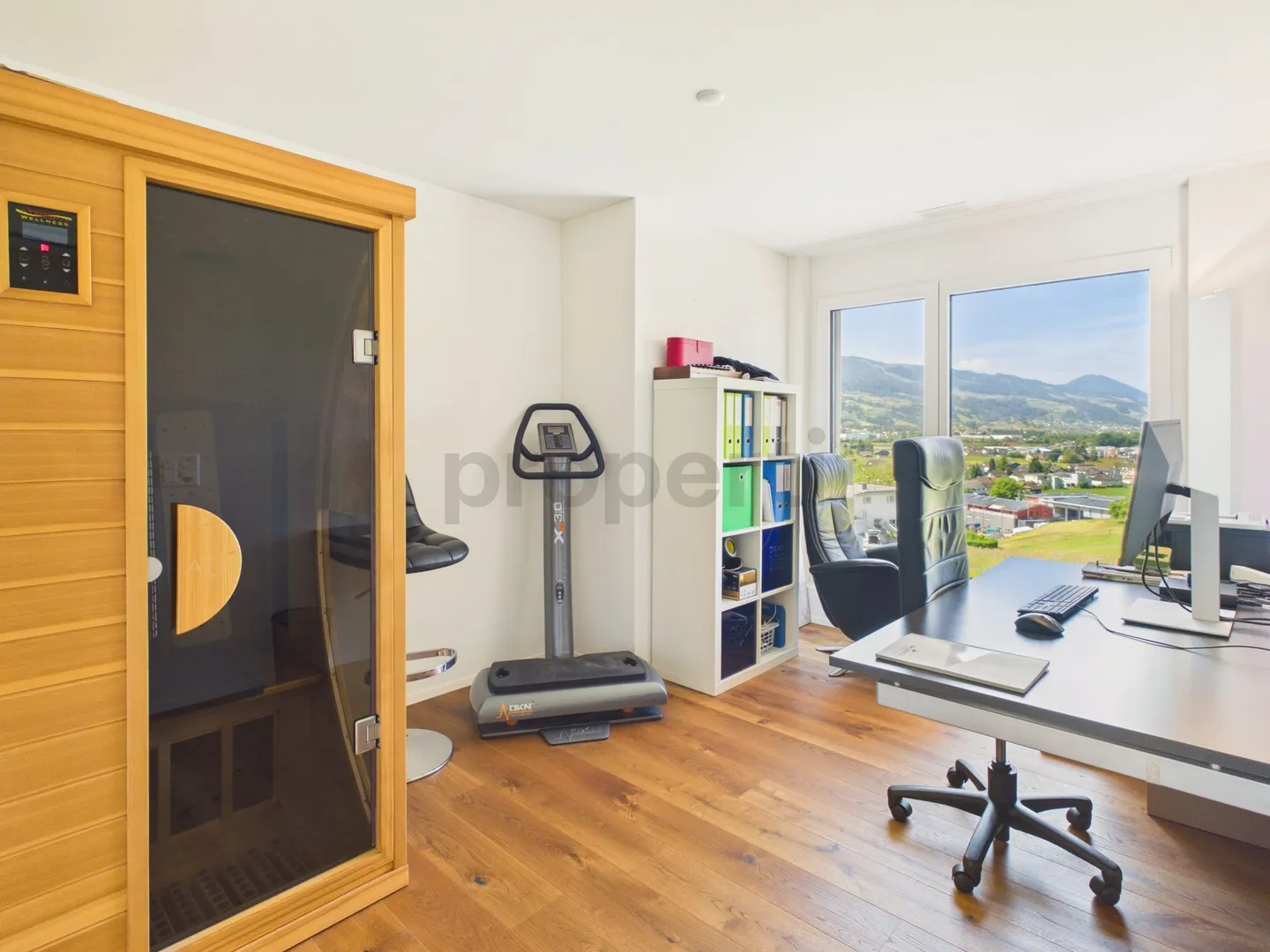 Modernes Apartment mit atemberaubender Aussicht - Foto 9 von 13