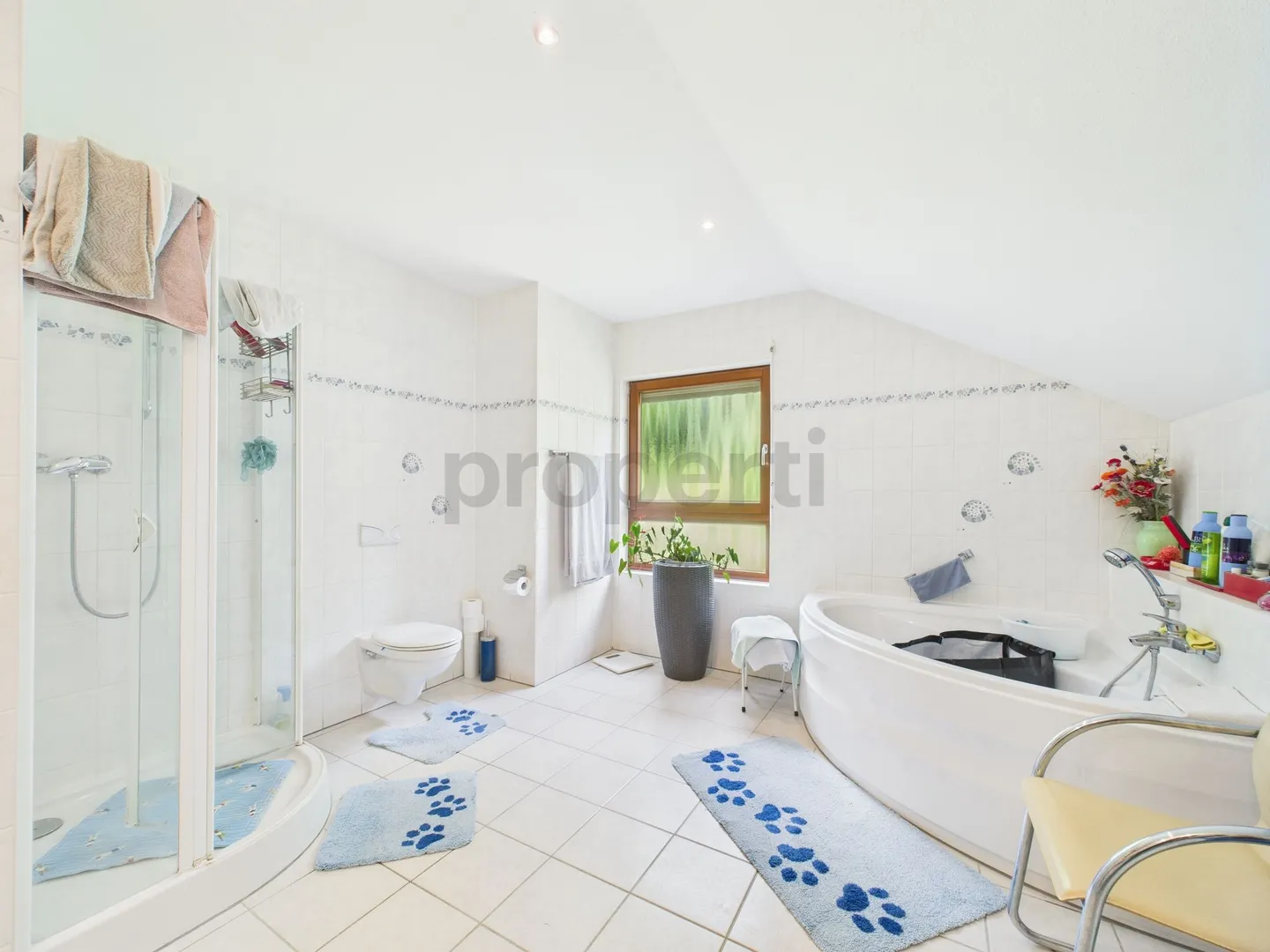 Splendida casa unifamiliare 4.5 locali con giardino a Sigirino - Foto 10 di 12