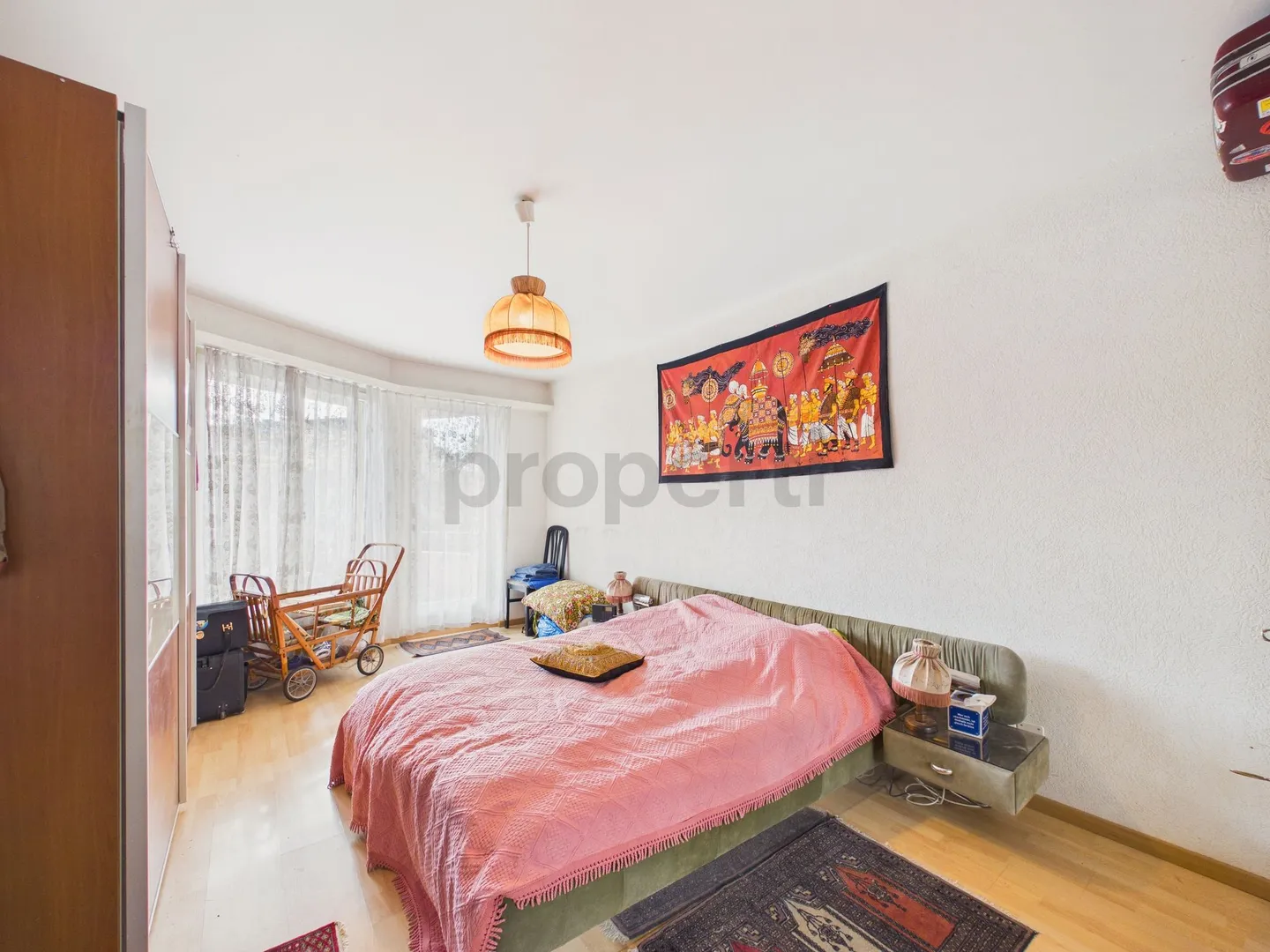 Bright 2.5-Room Apartment in Zurich - Photo 5 of 7