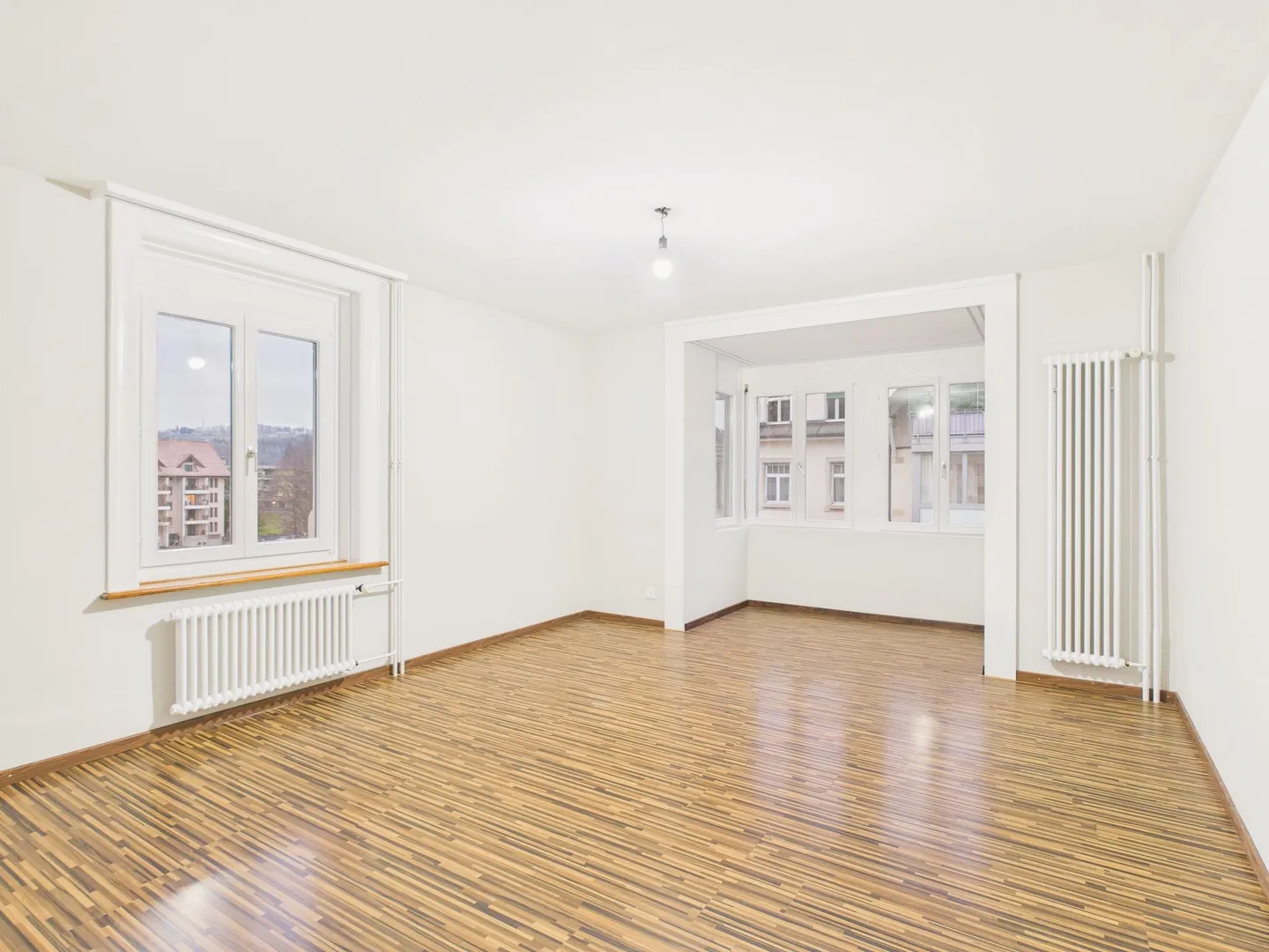 Cozy 5-Room Apartment in St. Gallen - Photo 4 of 12