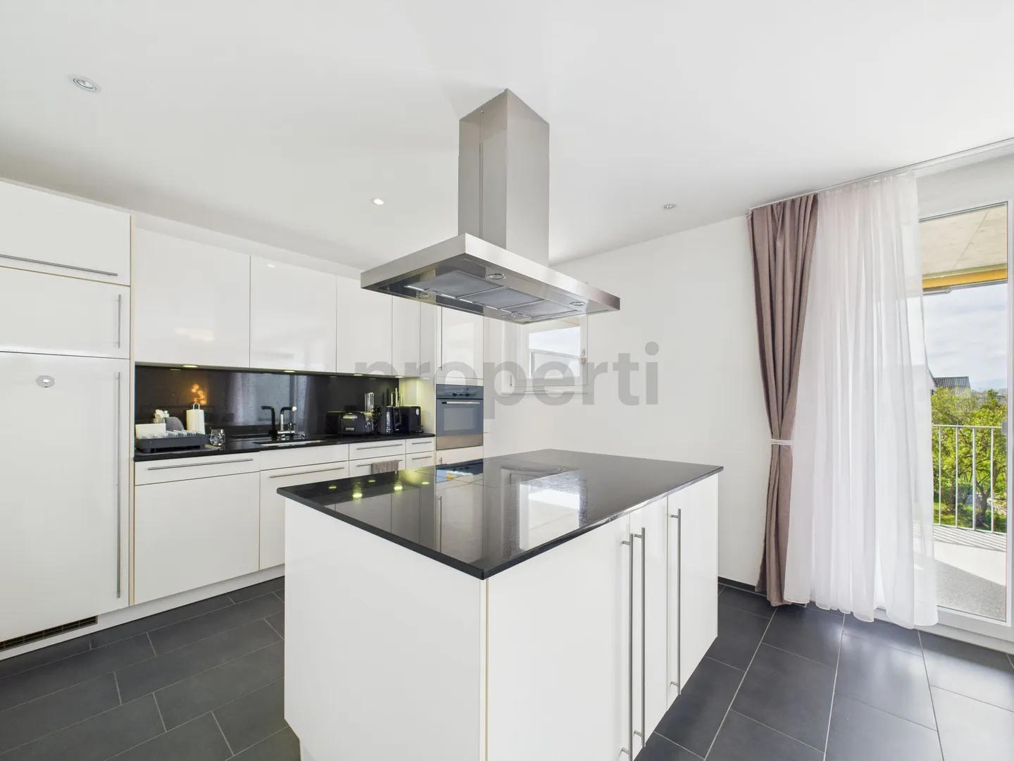 Exclusive 4.5-room apartment in Romanshorn, Canton TG - Photo 4 of 12