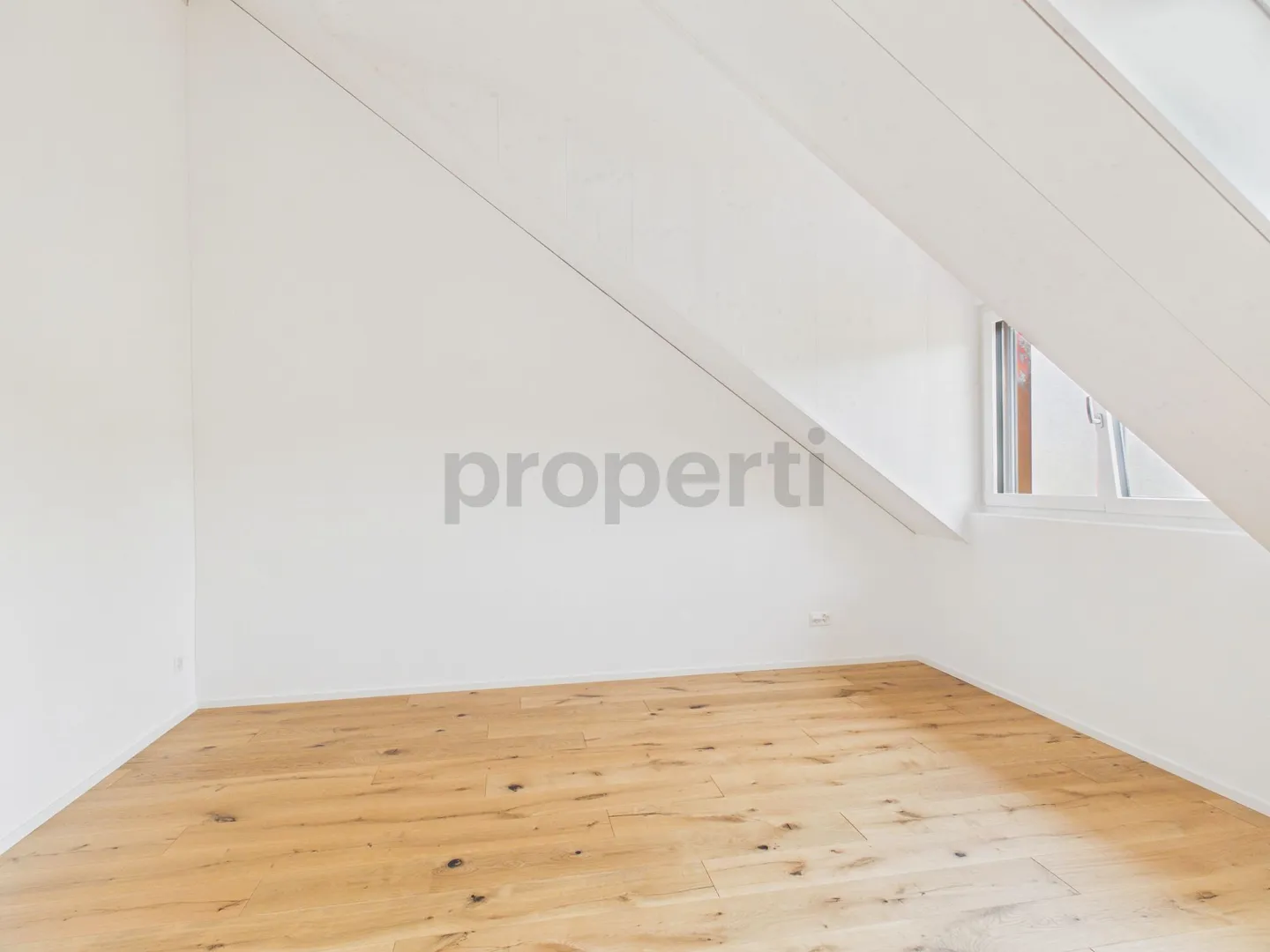 Dachwohnung mit Weitblick - Foto 9 von 13