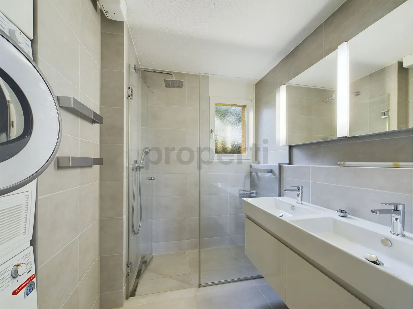 Appartement meublé de 3,5 pièces dans le quartier 10 avec belle vue - Photo 7 sur 10