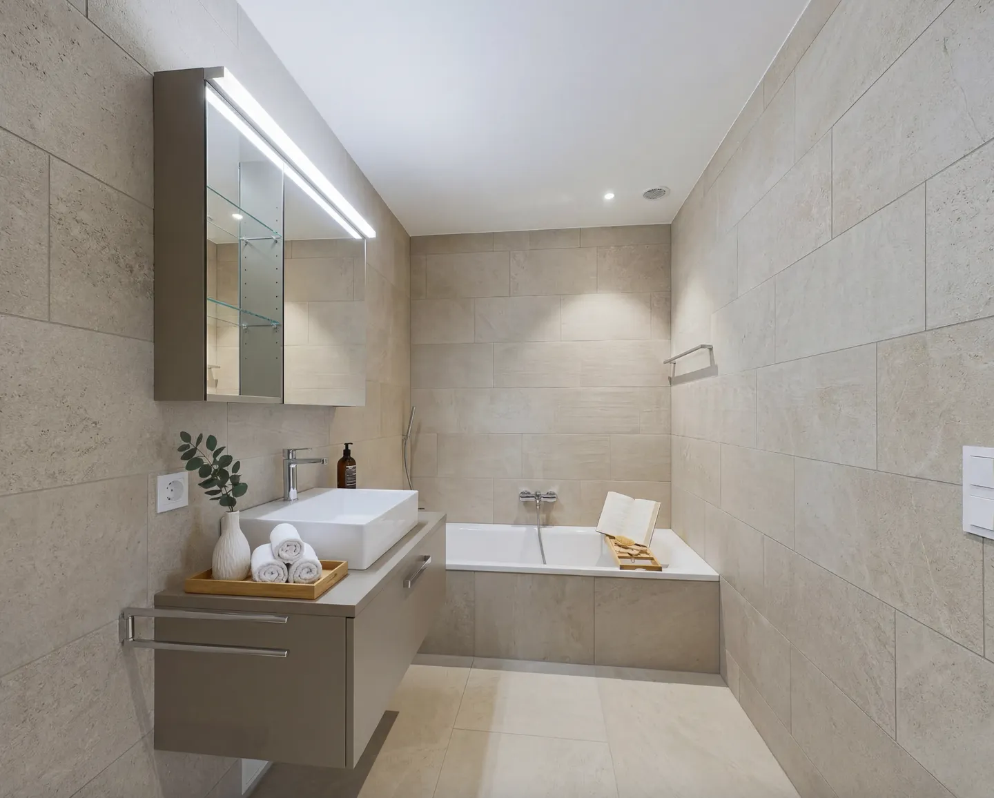 Seltene Gelegenheit im beliebten "Three Point" Projekt - Luxus über den Dächern - Photo 8 sur 10