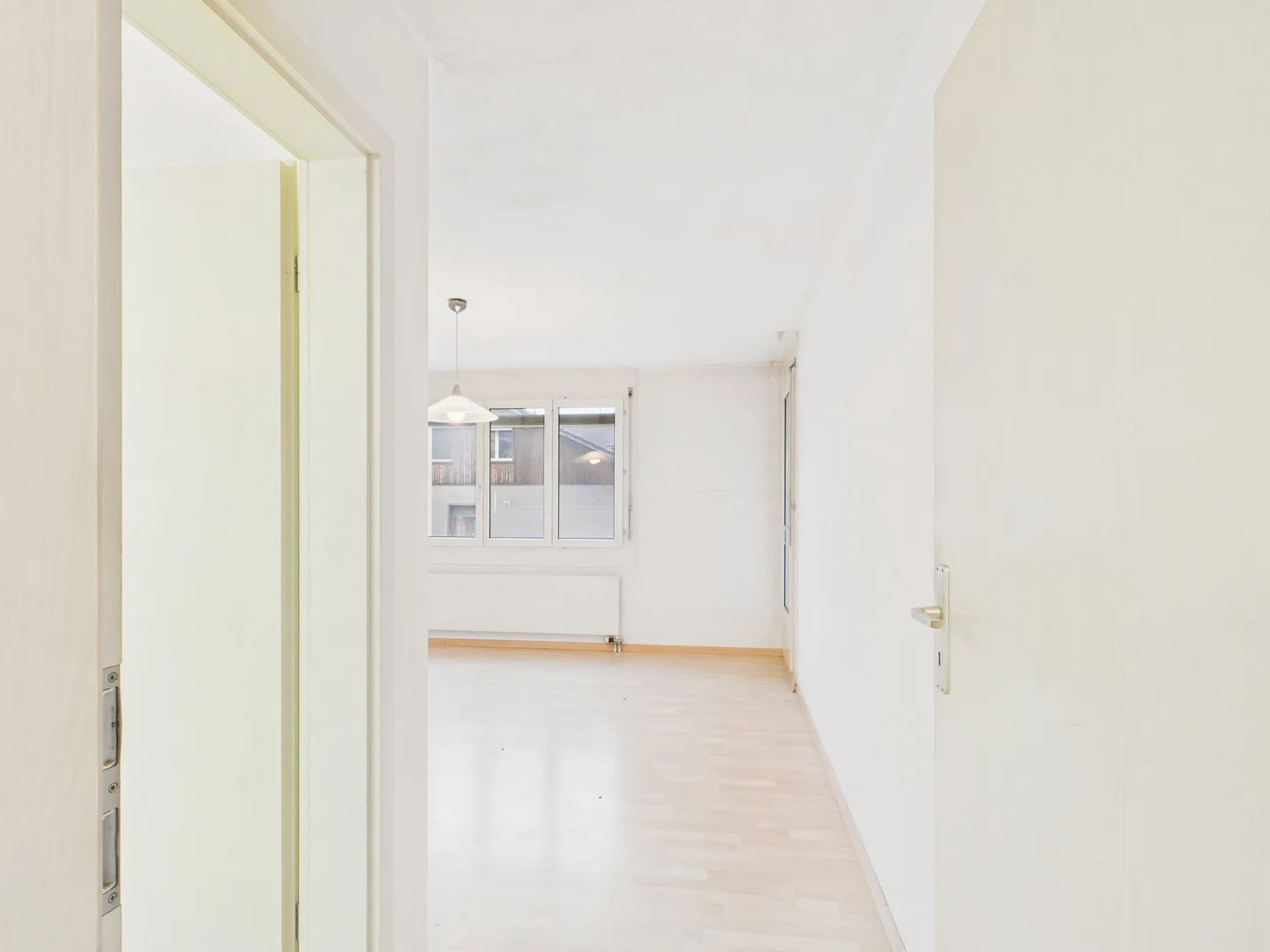 Spacious 3.5-room apartment with balcony, Zuzwil - Photo 9 of 13