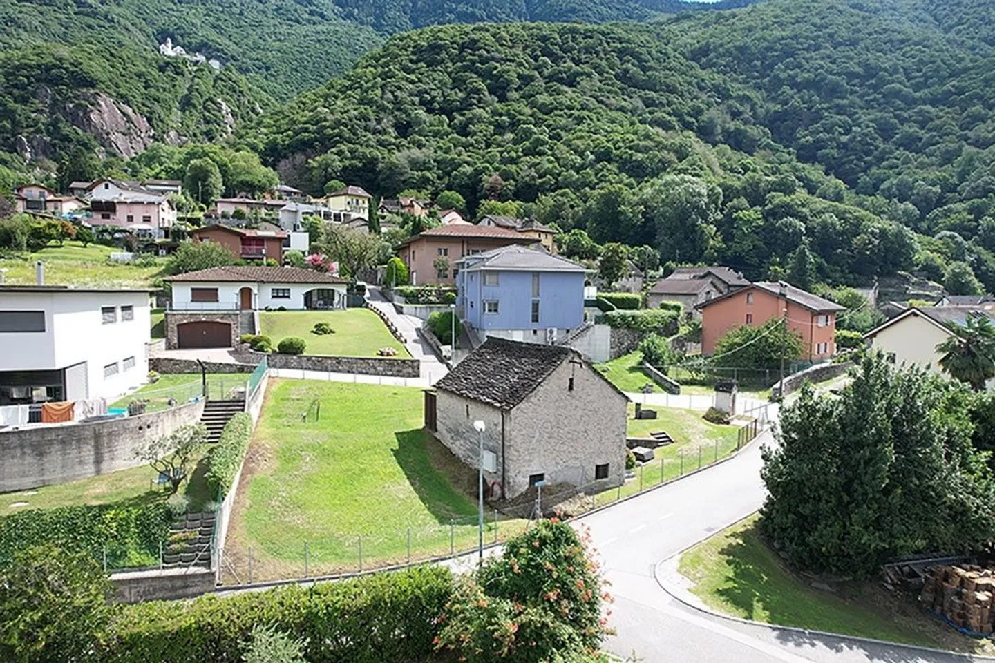 Casa unifamiliare a Schiera - Nuova costruzione a Claro - Foto 5 di 13