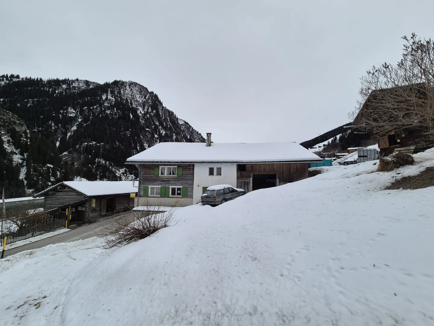Charmante maison individuelle de 12 pièces avec cave voûtée, Safien Platz - Photo 12 sur 13
