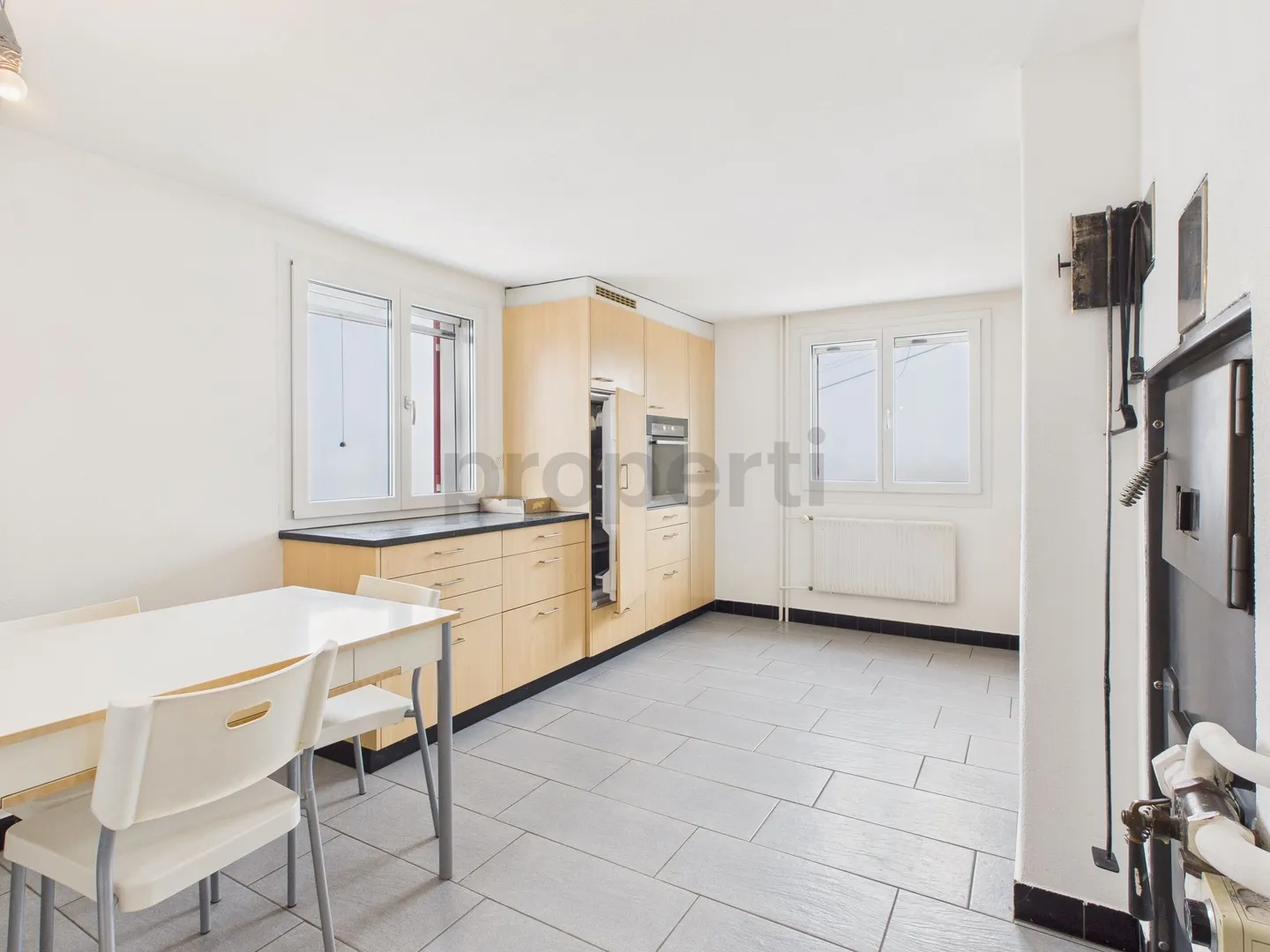 Condominium de 3,5 pièces récemment rénové avec cave, Mümliswil-Ramiswil - Photo 4 sur 7