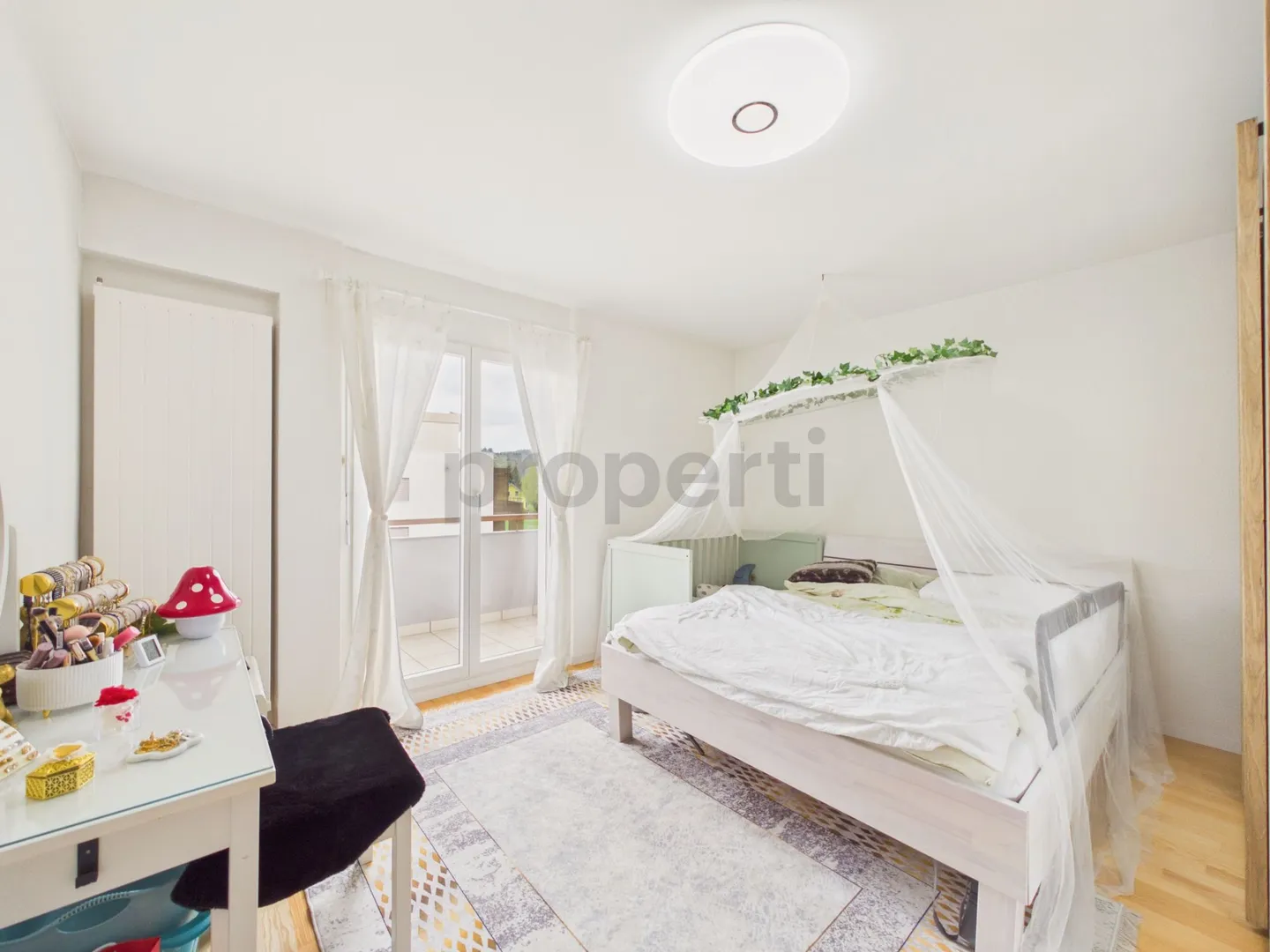 Modern 4.5-Room Apartment with Garden, Riedholz - Photo 6 of 11