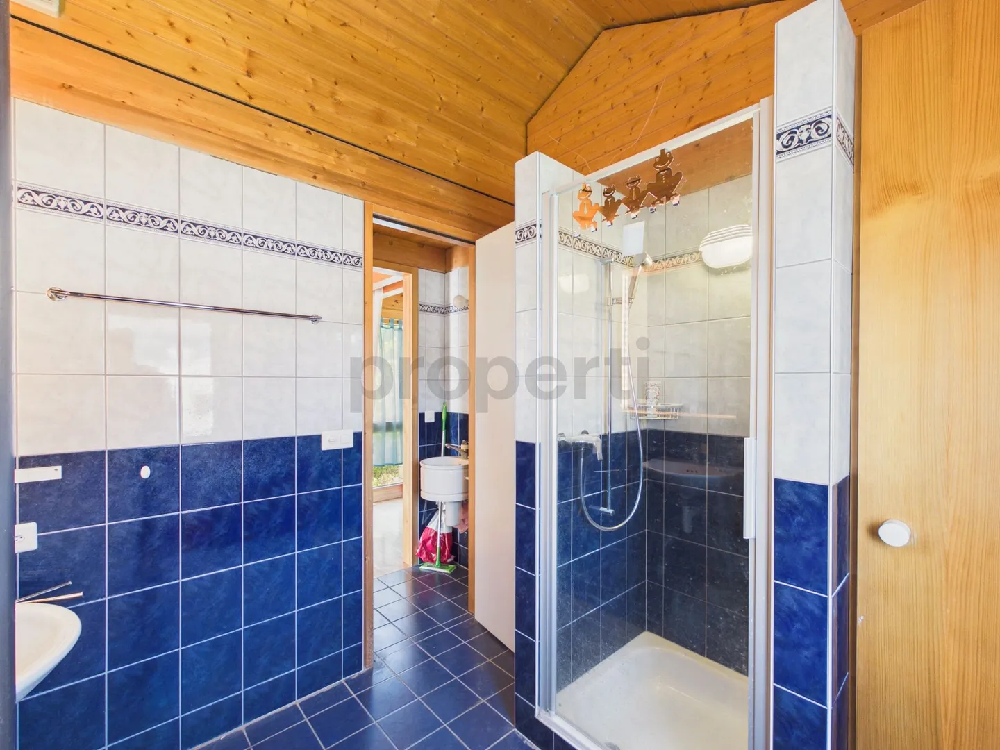 Spacieuse maison individuelle de 6 pièces, vue dégagée - Photo 11 sur 13