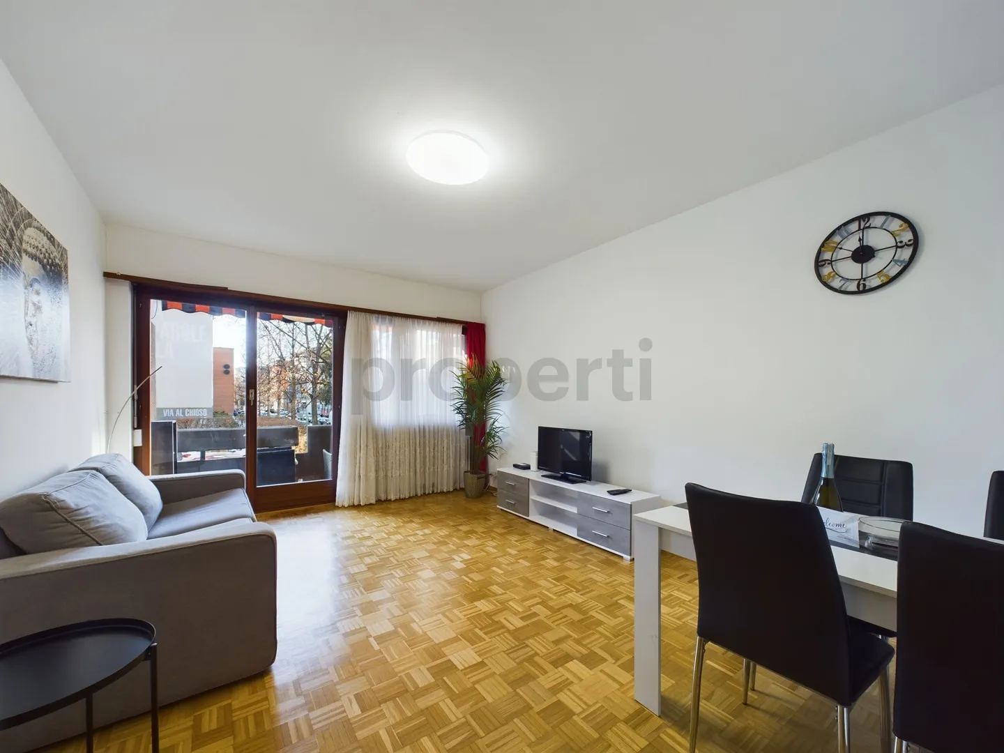2.5-room apartment in Lugano just steps from the lake - Photo 1 of 9