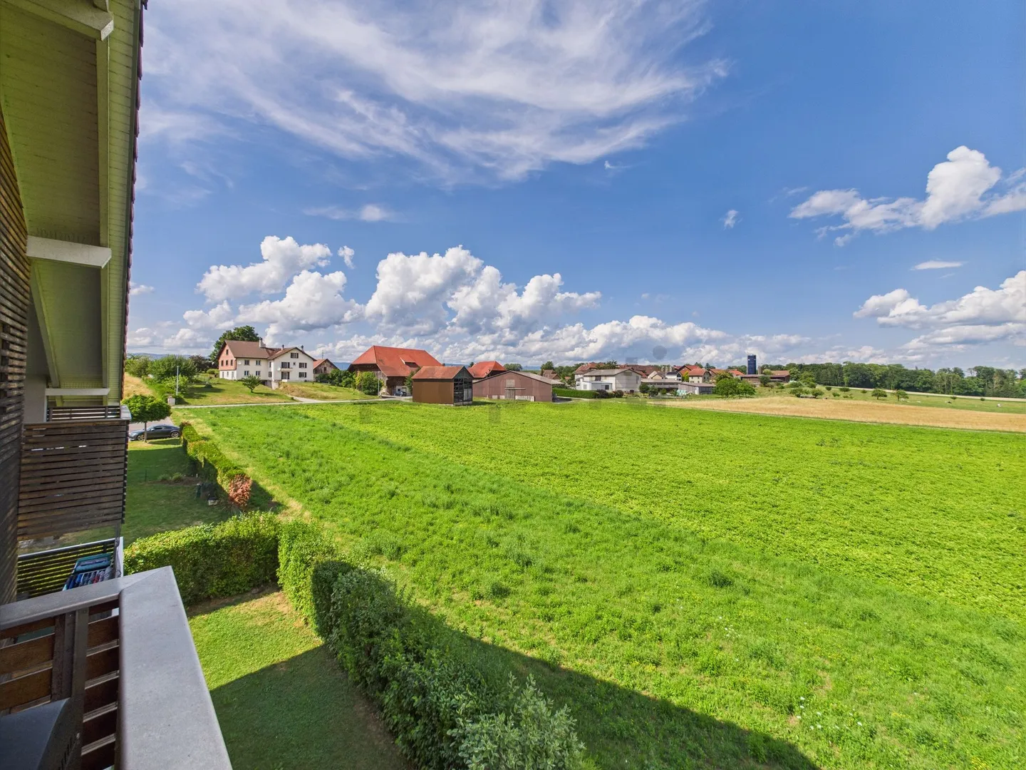 Spazioso appartamento moderno di 4,5 locali con balcone a Vallon FR - Foto 10 di 12