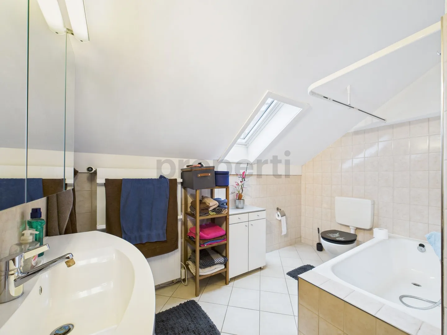 Magnifique maison individuelle de 5,5 pièces avec grange à Hefenhofen - Photo 12 sur 13