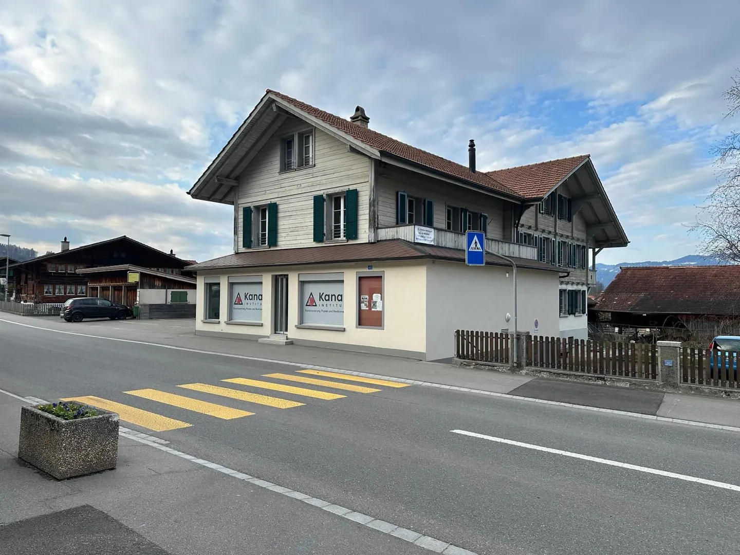 Appartamento 5 locali ristrutturato con balcone, Reutigen - Foto 5 di 7