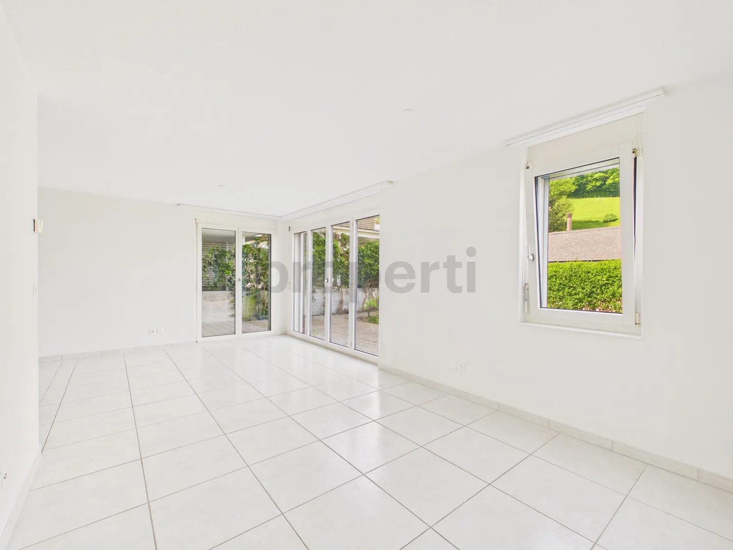 Private 3.5-Room Garden Apartment in the Idyllic Killwangen - Photo 5 of 12