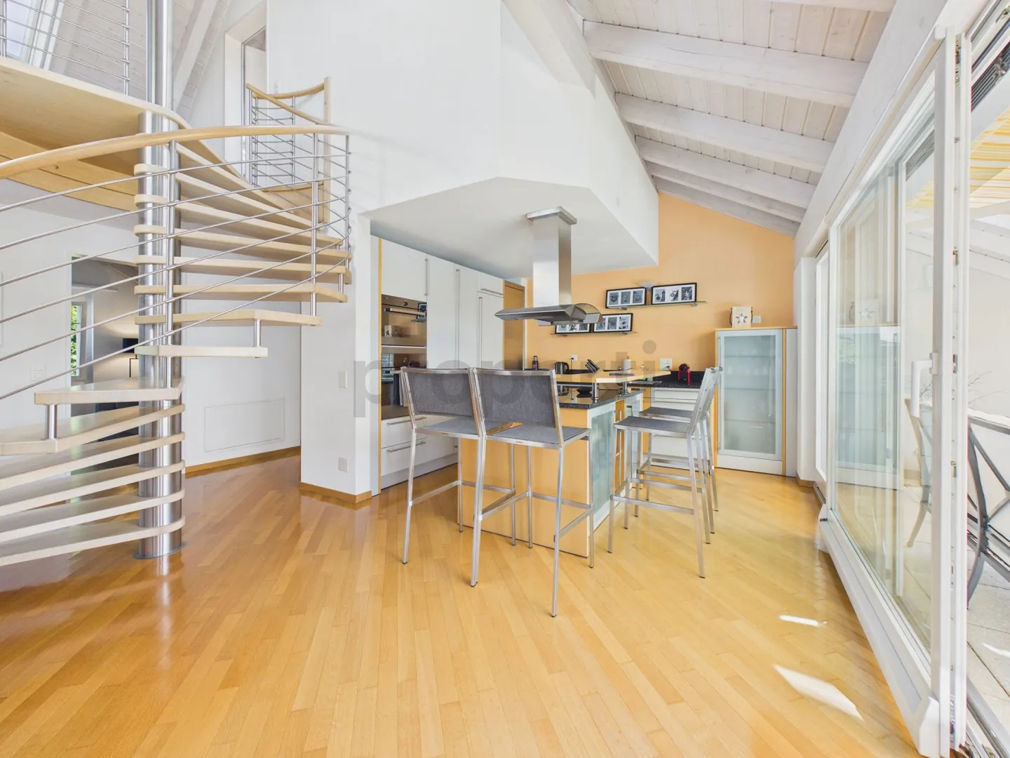 Elegant Maisonette in Nürensdorf - Photo 2 of 12