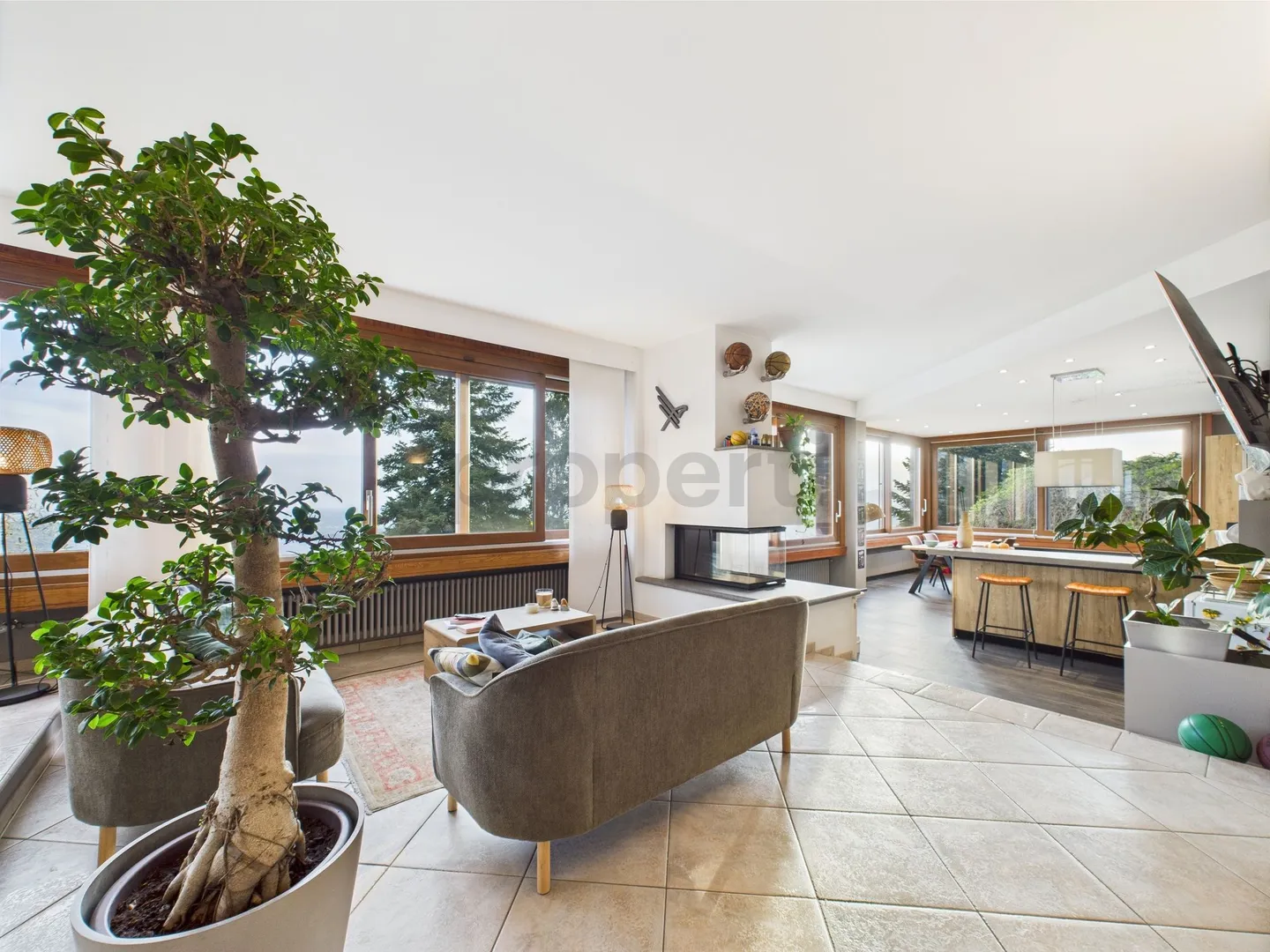 Beautiful Villa in Sagno with Breathtaking Views of Como, Brescia, and Milan - Photo 2 of 13