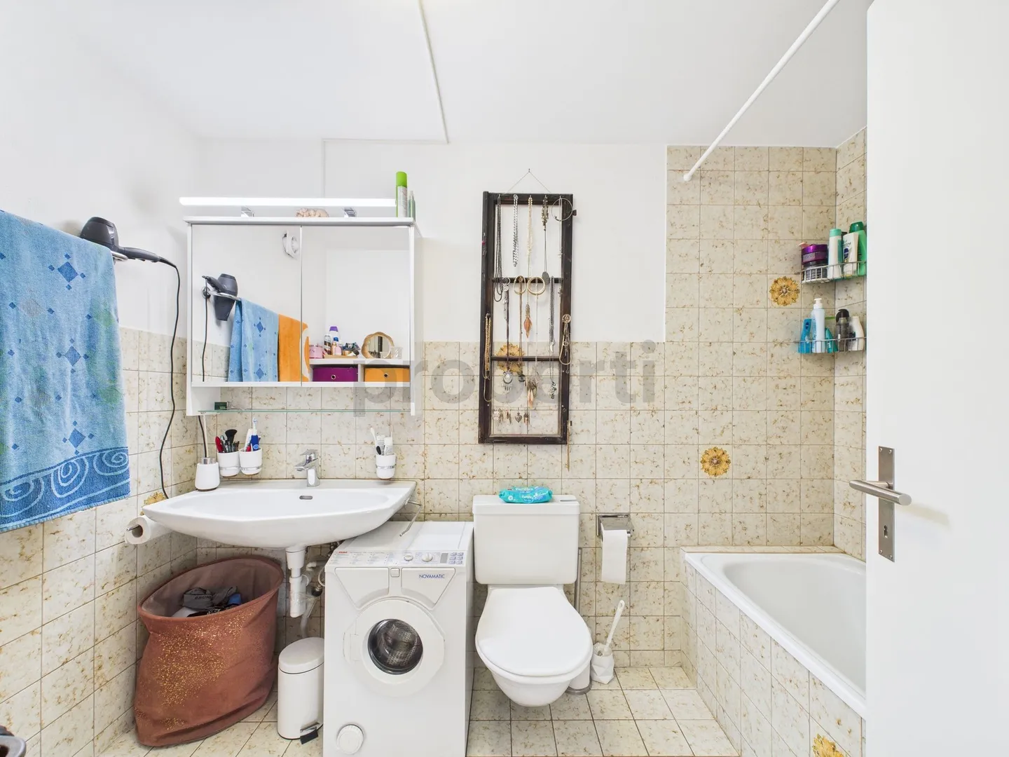 Exclusive 4.5-room penthouse with fantastic light and modern amenities in Untervaz, GR - Photo 9 of 12