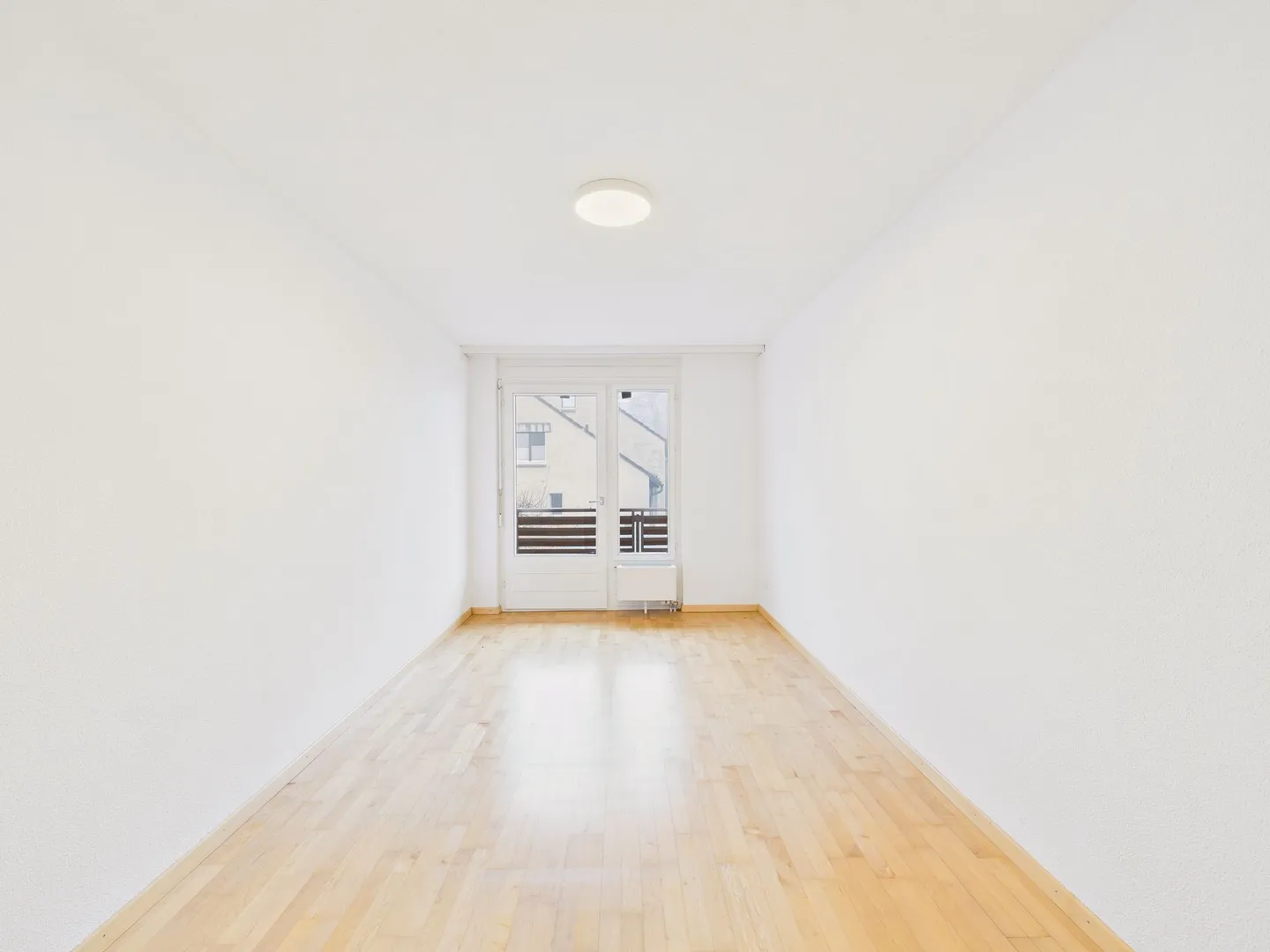 Modernes 7.5-Zimmer-Reihenhaus mit Balkon, Ebmatingen - Foto 9 von 13