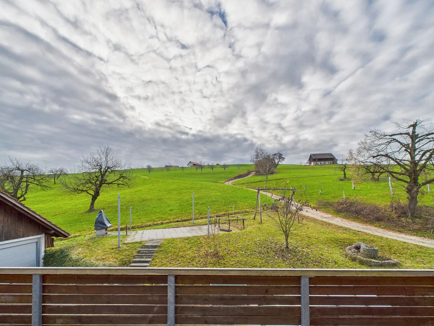 Ampio appartamento di 5,5 stanze con vista sul verde ad Allenwinden - Foto 8 di 9