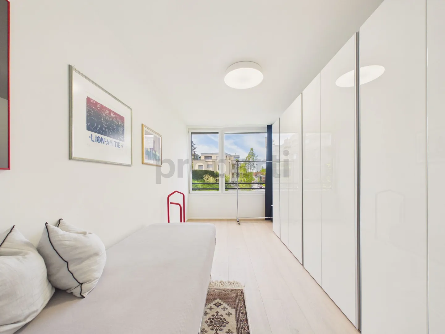 Modern 4.5-room apartment with lift and parking space, Binningen - Photo 7 of 13