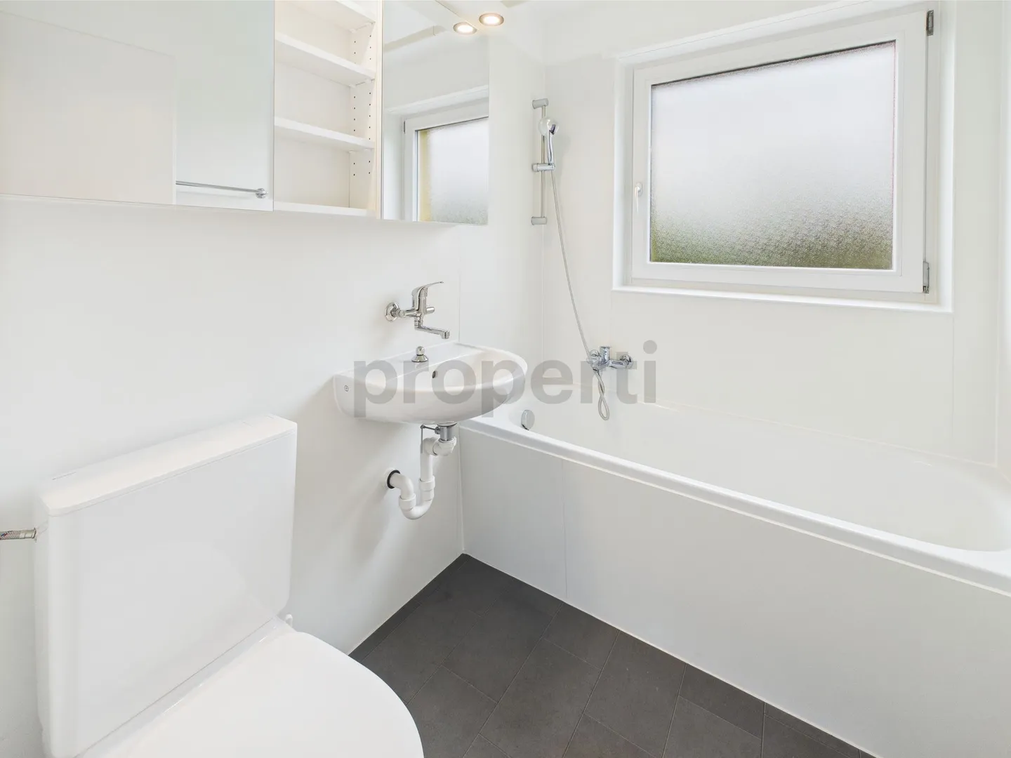 2.5-Room Apartment in Arch - Perfect for Singles or Couples - Photo 7 of 8