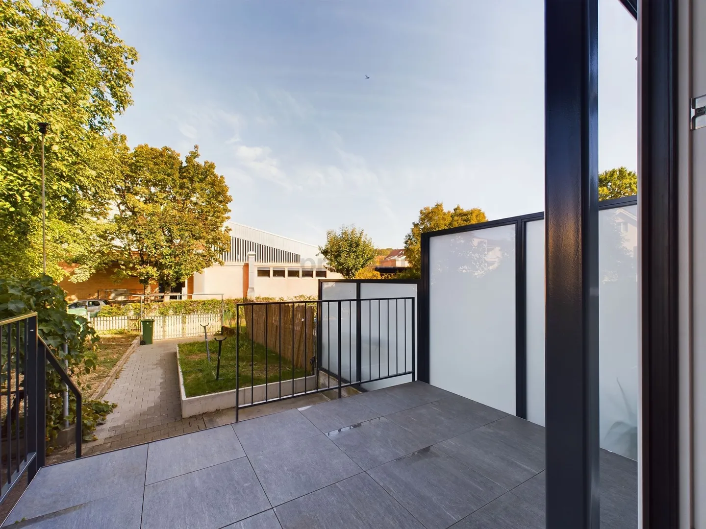 Spaziosa casa a schiera di 5,5 stanze in posizione privilegiata a Pratteln - Foto 11 di 12