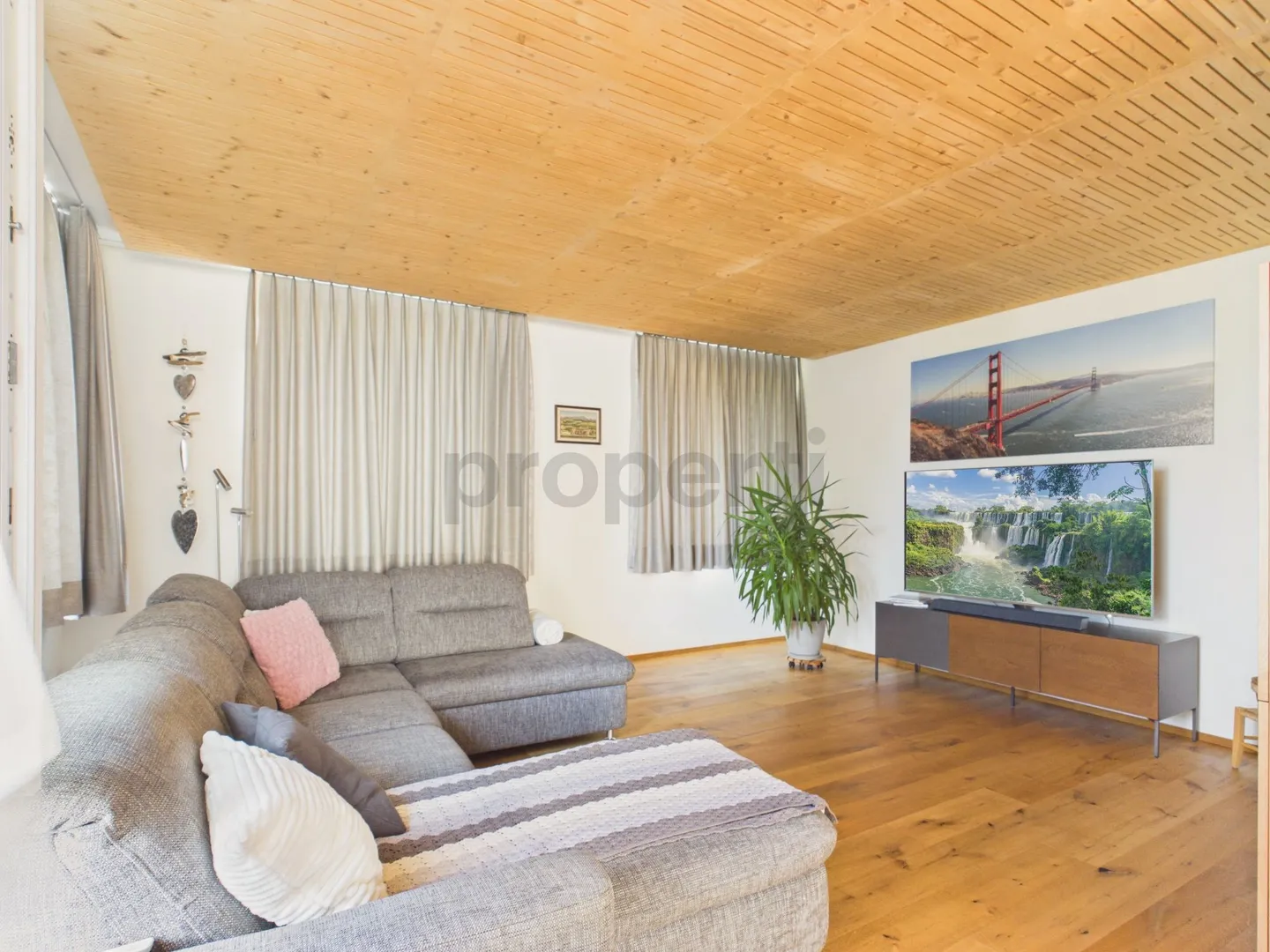 Charmante Wohnung mit Balkon - Foto 2 von 13