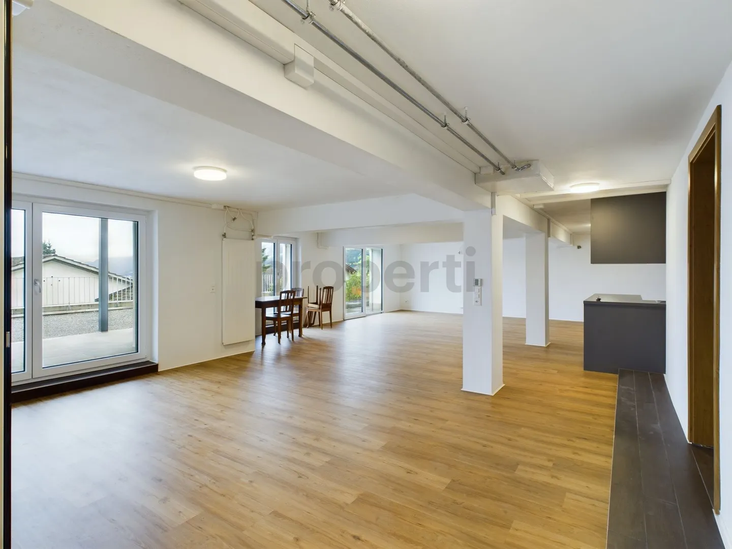 Appartement Loft Neuf Attrayant à Lucerne - Photo 2 sur 12