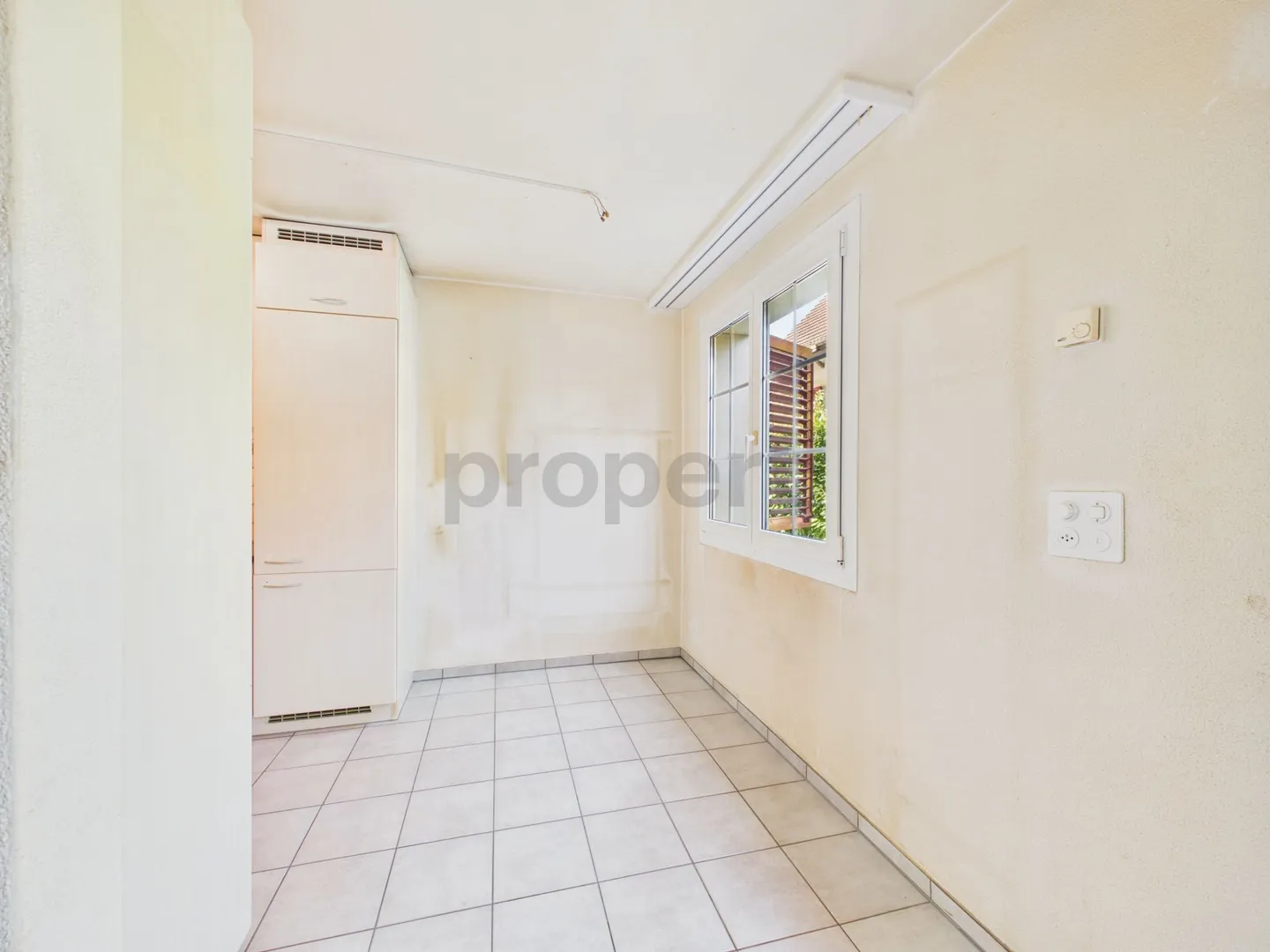 Cozy 3.5-room garden apartment with fireplace and design potential - Photo 11 of 13