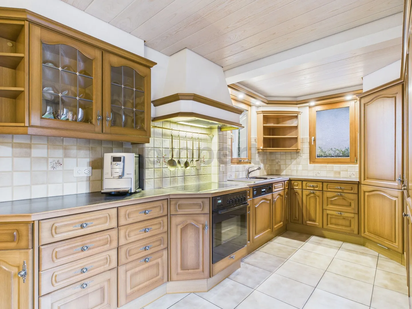 Affascinante casa unifamiliare a Liedertswil, Canton BL - Foto 5 di 13