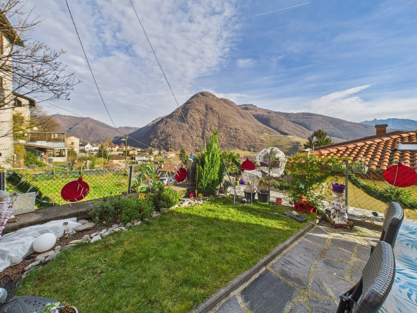 Maison bifamiliale rénovée dans le centre historique de Sigirino - Idéale aussi comme investissement locatif - Photo 1 sur 13