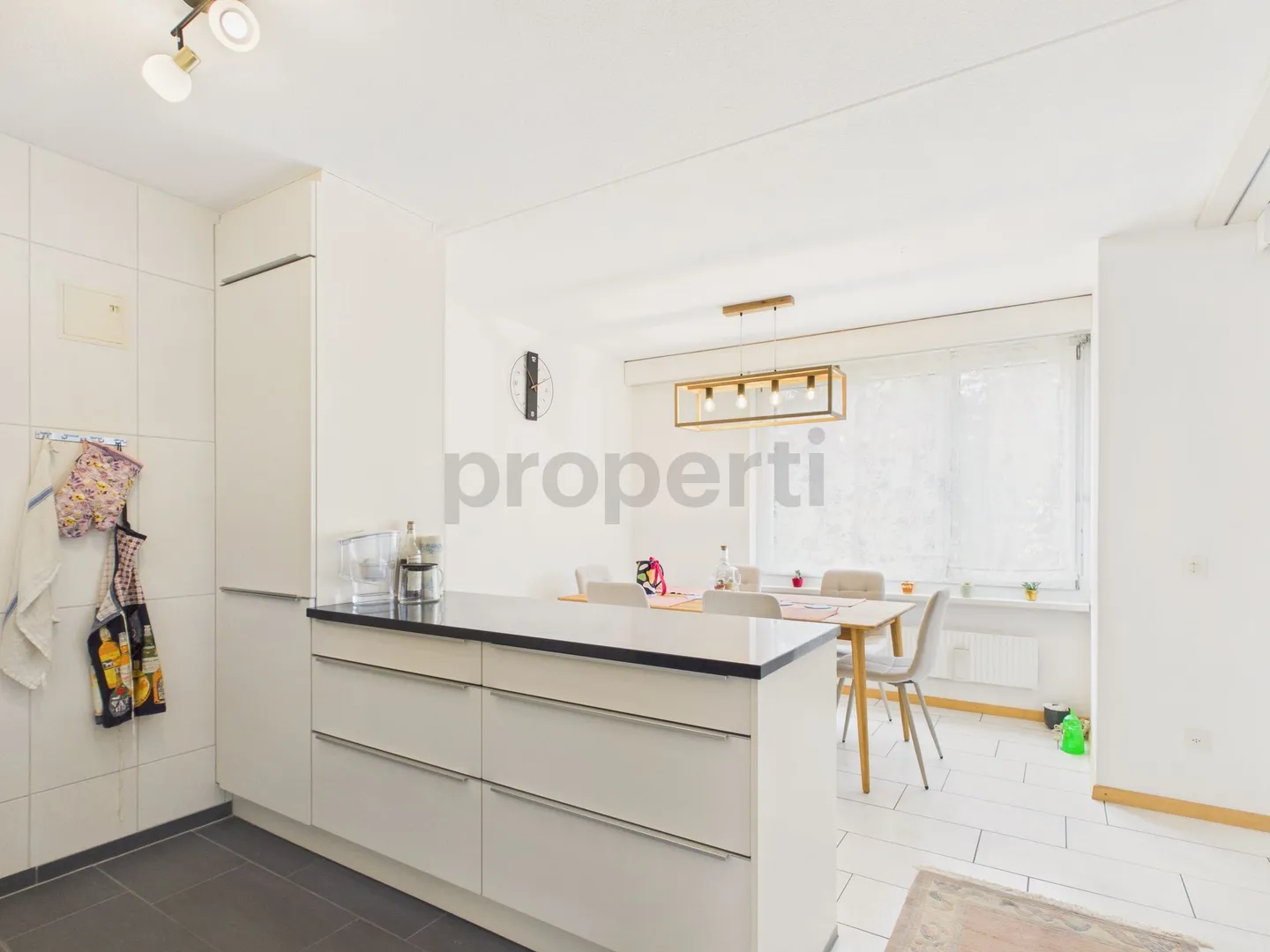 Modern furnished 3.5-room apartment with balcony in Uster - Photo 5 of 12