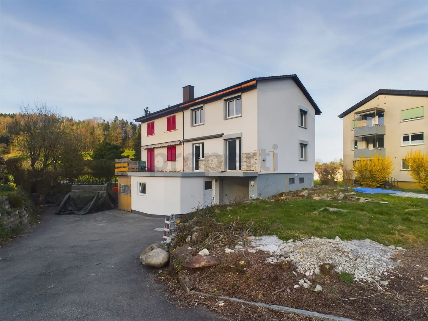 Casa a schiera completamente ristrutturata di 5,5 stanze a Bichelsee - Foto 1 di 11