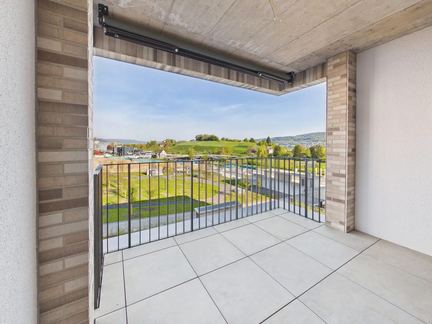 Modernes Apartment mit Seeblick - Foto 7 von 13