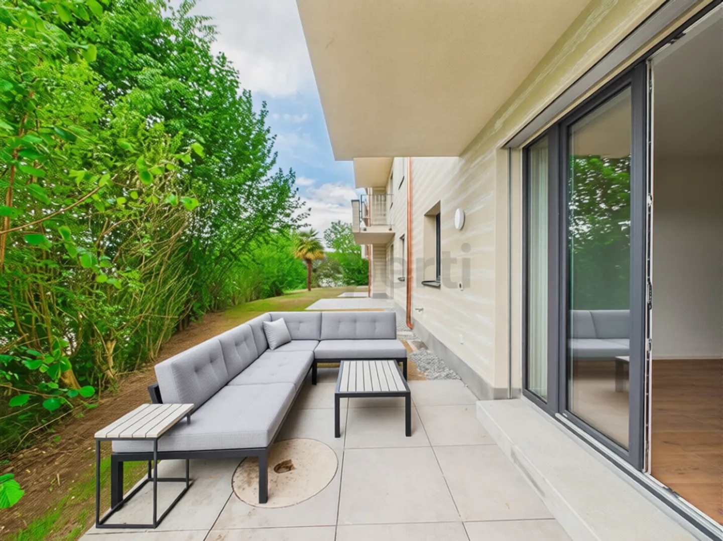 Geräumige Wohnung mit Balkon - Foto 4 von 13