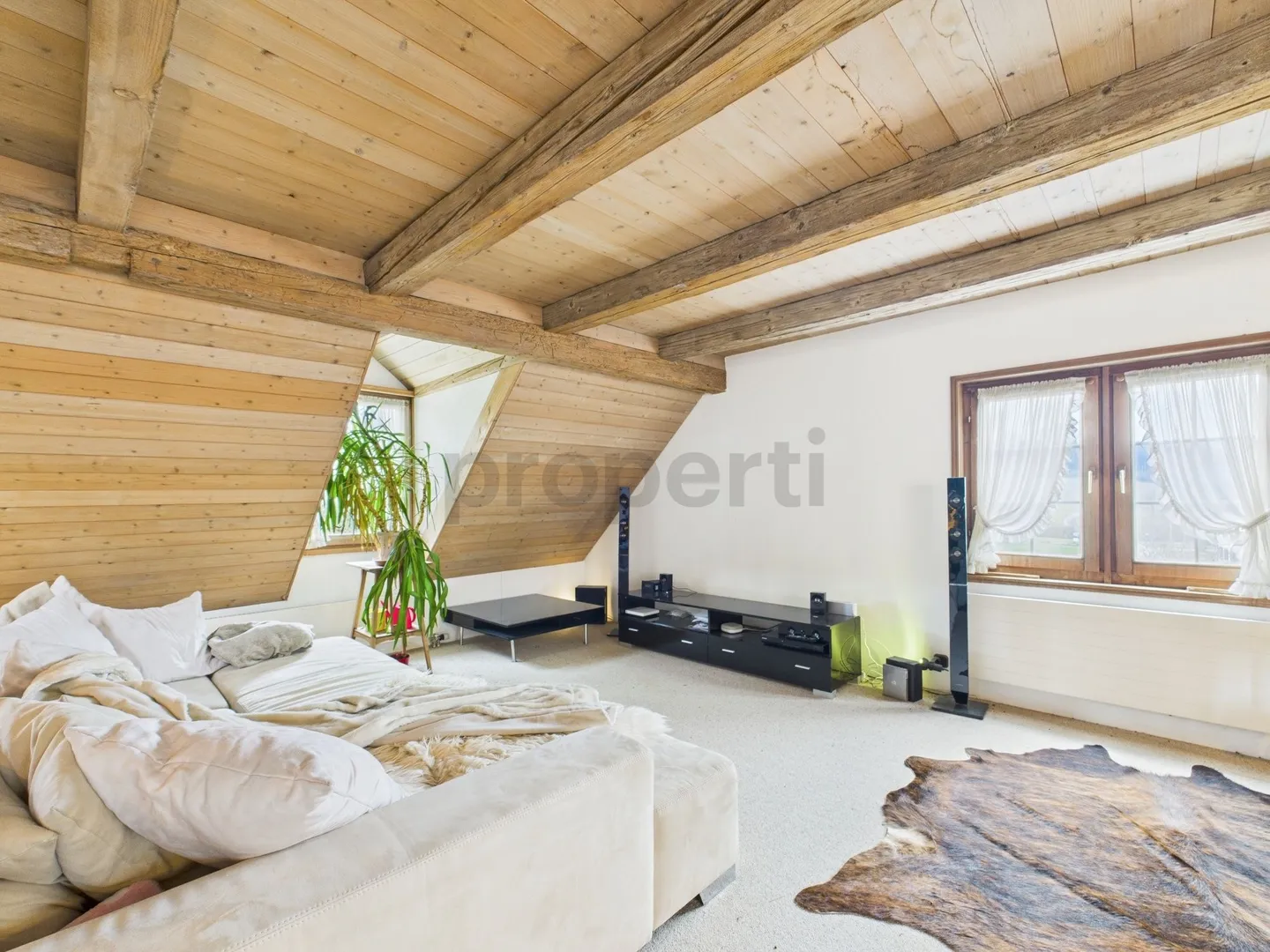 Unique 5.5-room penthouse in Hauptwil, Canton TG - Photo 4 of 13