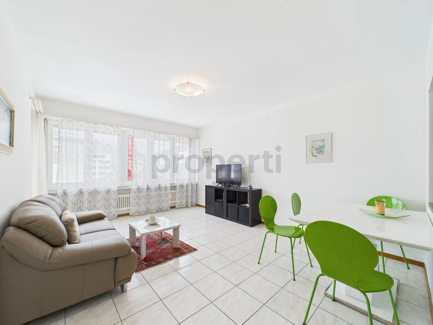 Apartment in central location in Minusio with lake view - Photo 1 of 11